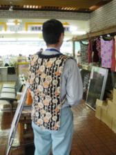 Staffs of Nagiso Town Hall wear neko at work. Reduces heating expense and is eco-friendly.